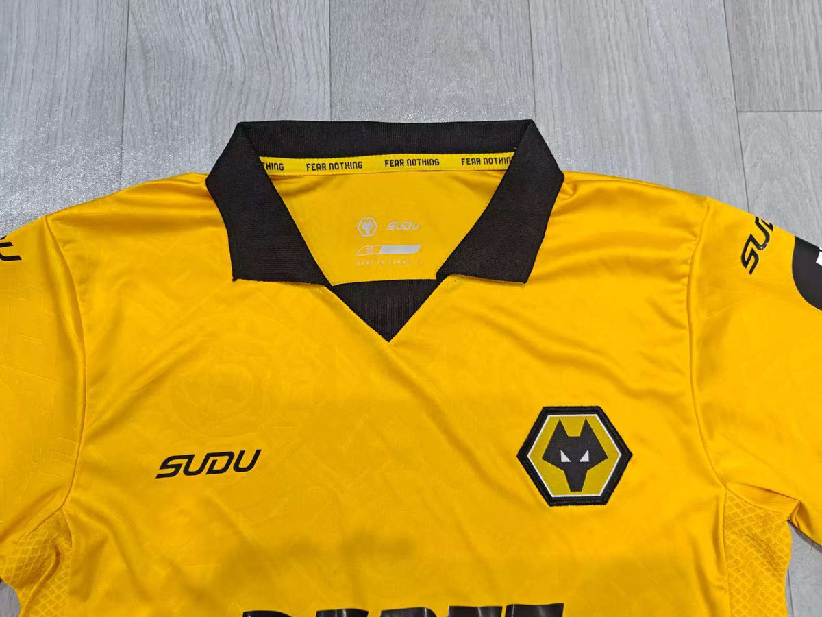 KIDS Wolverhampton Wanderers Home Mini Kit